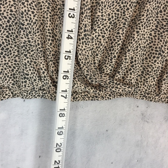 American Eagle Cheetah Print Top Womens Medium Criss Cross Elastic Waist Blouse - Picture 12 of 12